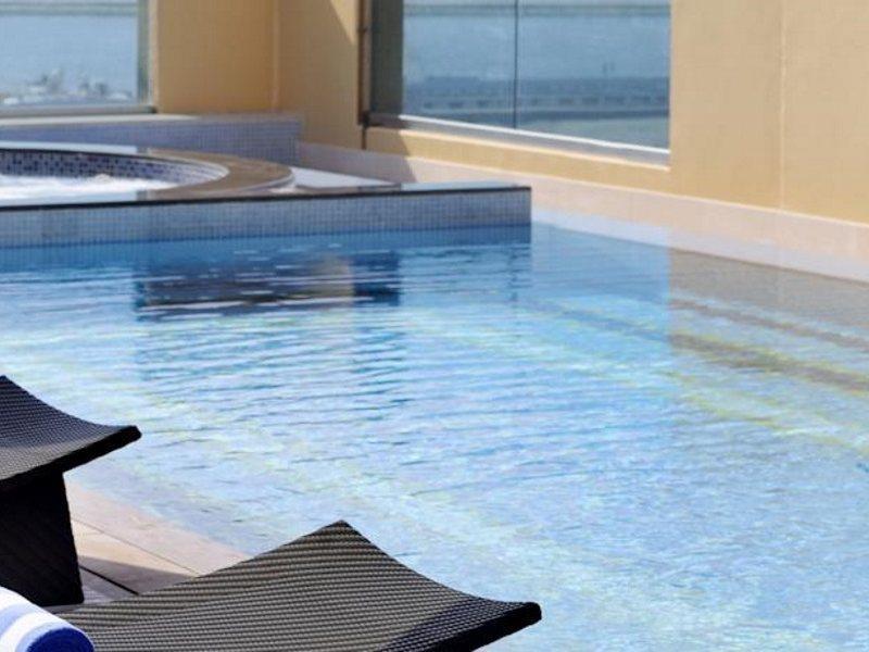 Marriott Executive Apartments Al Jaddaf, Dubai Exterior foto Infinity pool