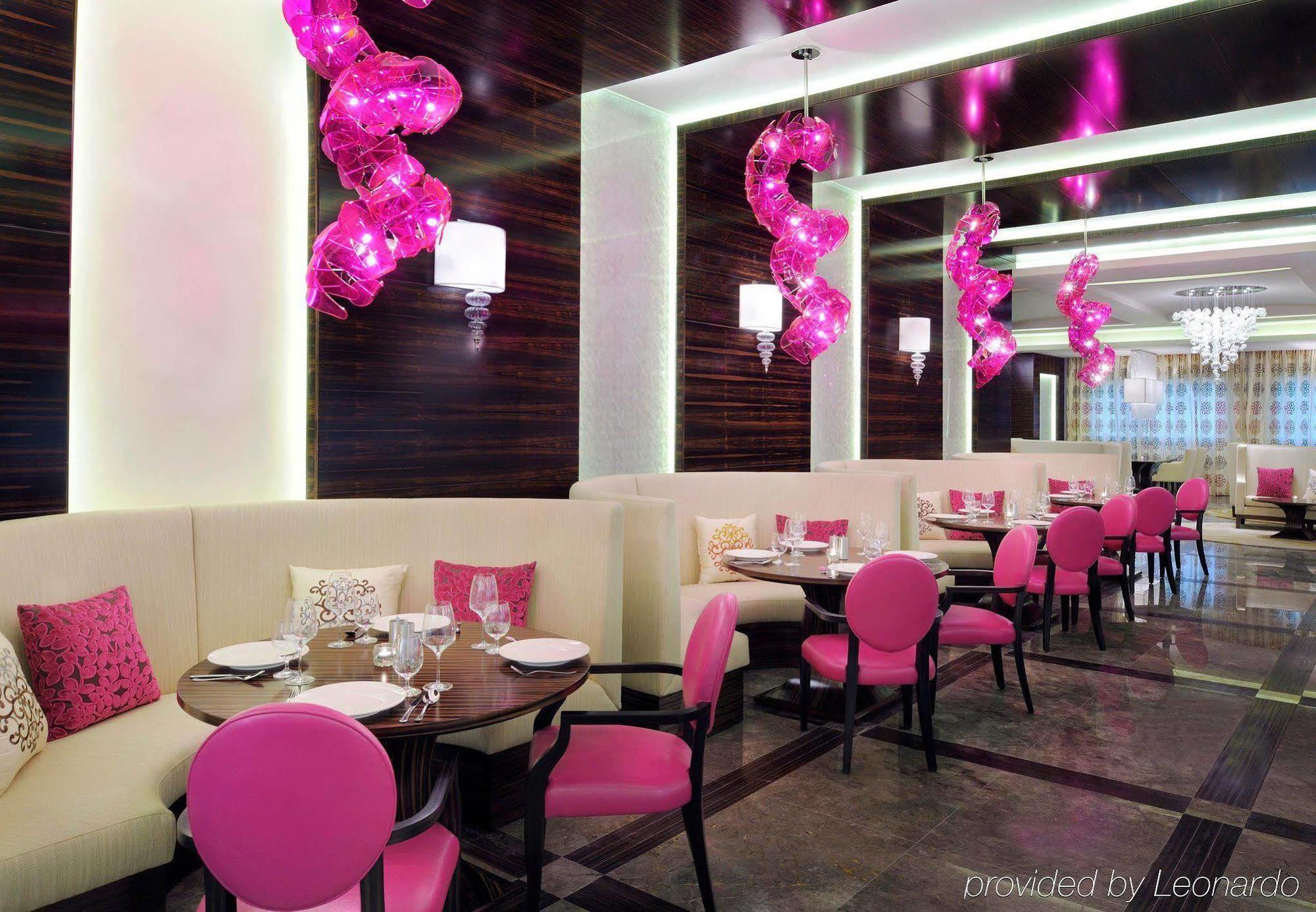 Marriott Executive Apartments Al Jaddaf, Dubai Exterior foto Restaurant